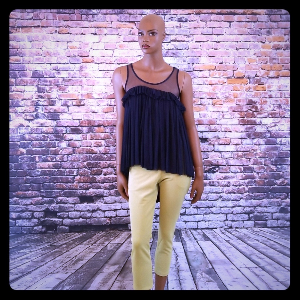 🆕️💋Gracia High- Low Tank Top💋 - Picture 2 of 5